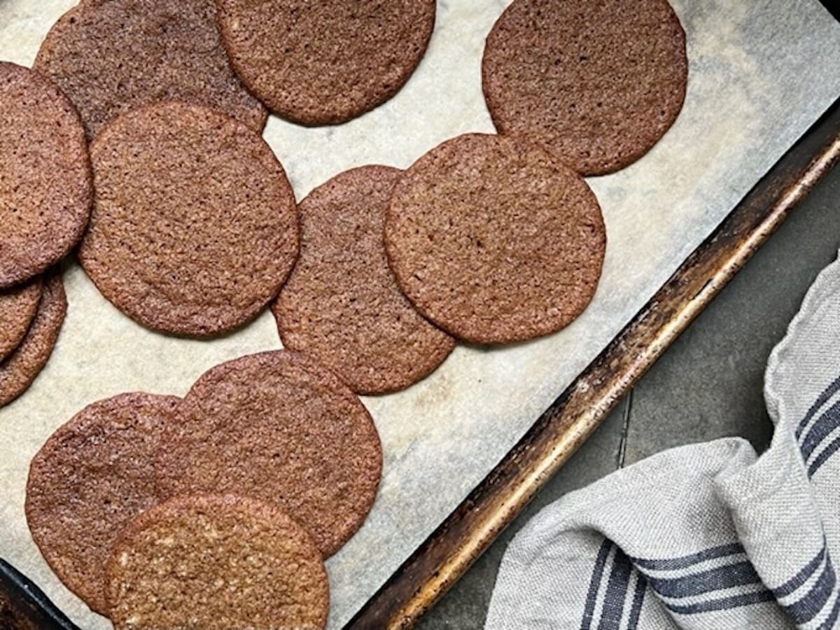 Aunt Marie's Chewy Molasses Cookies - Fork Knife Swoon